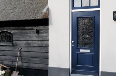 buitendeur-blauw-1 buitendeur-blauw-1